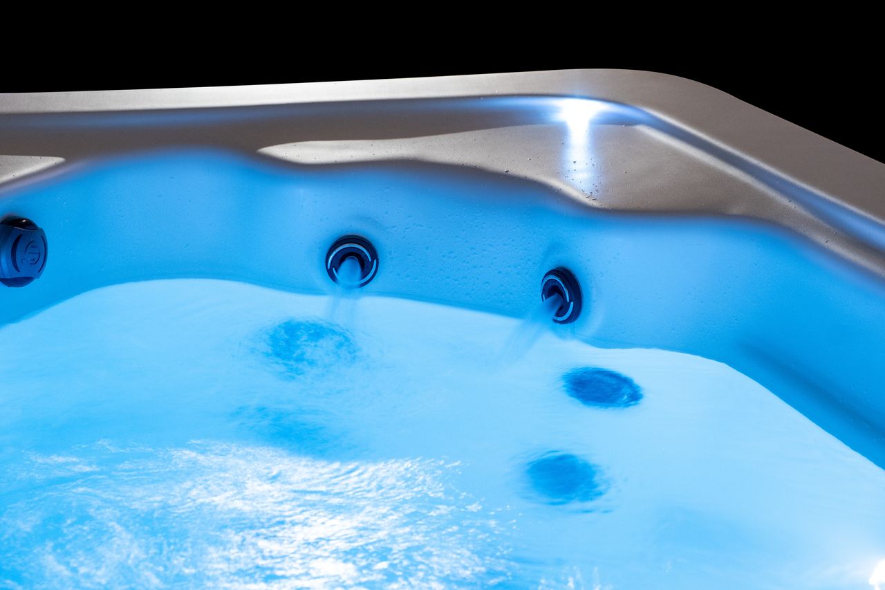 Galaxy 2 Spa - Echelon Living Co. LLC