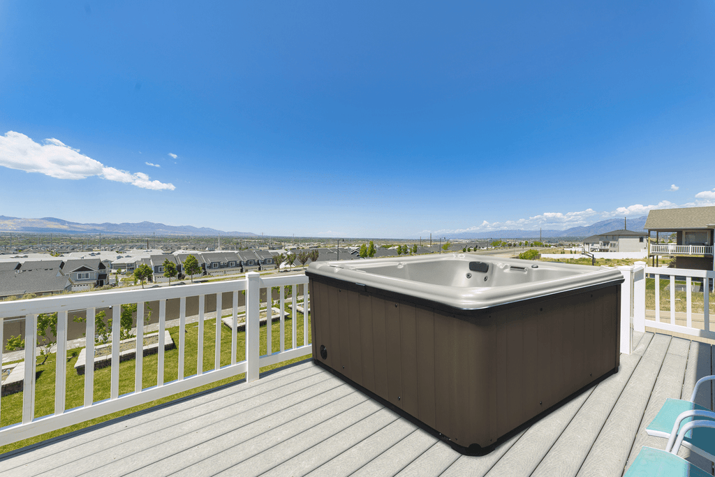 Supreme Plug N' Play Spa - Echelon Living Co. LLC